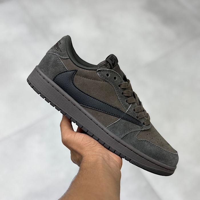 نایک جردن ترویس قهوای  Jordan Travis