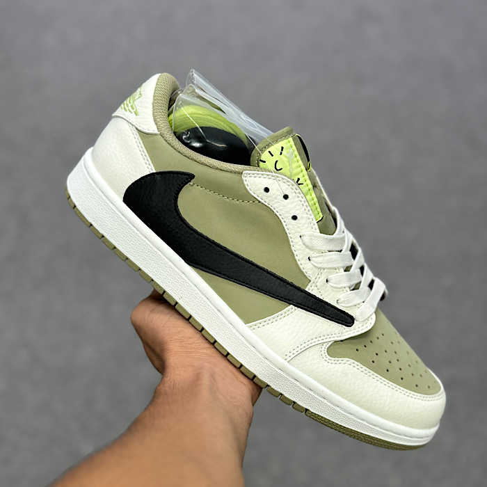 کتونی نایک ترویس گلف